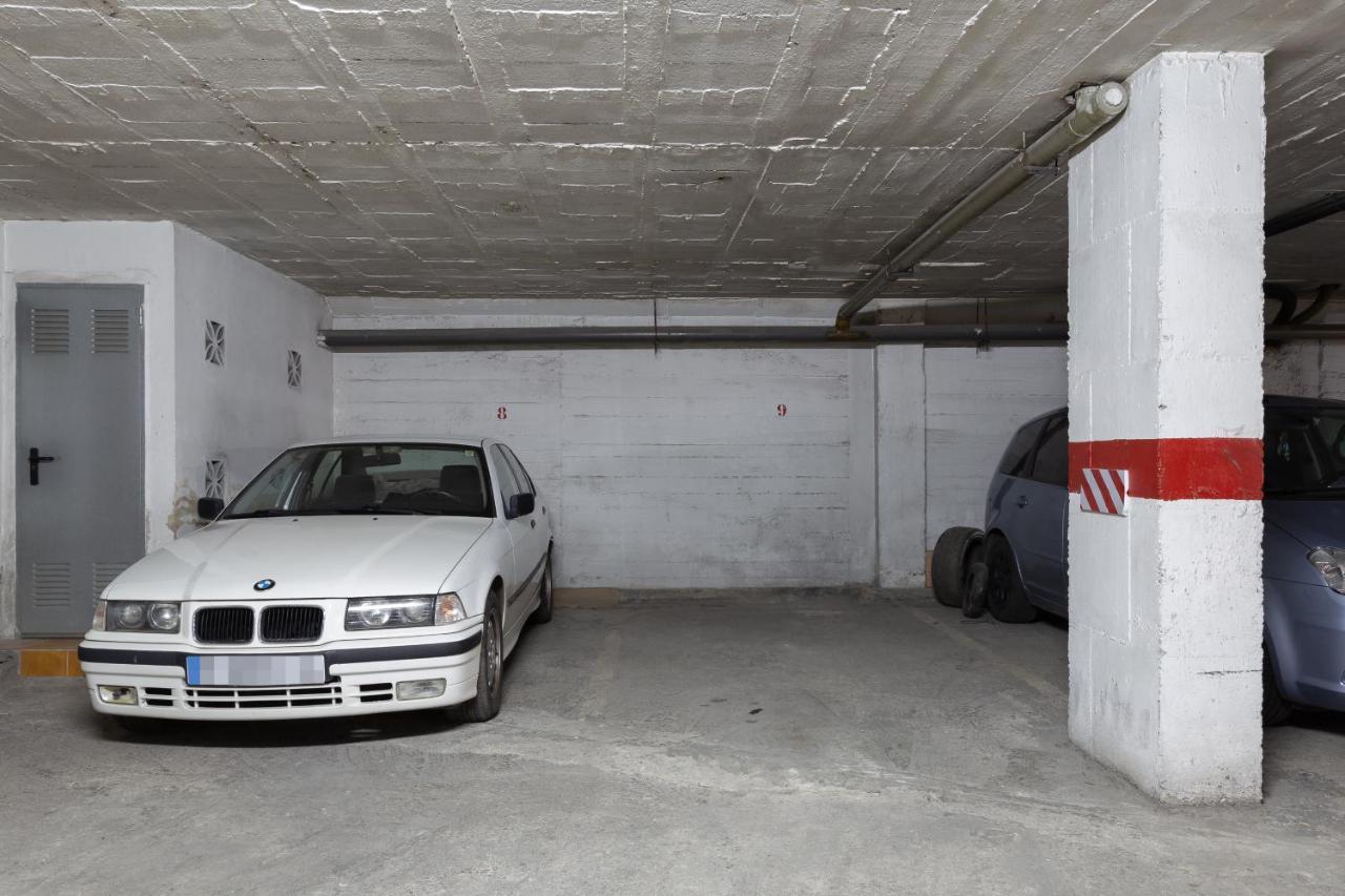 Luminoso Apartamento De Dos Habitaciones Con Terraza Y Parking En El Centro Μάλαγα Εξωτερικό φωτογραφία